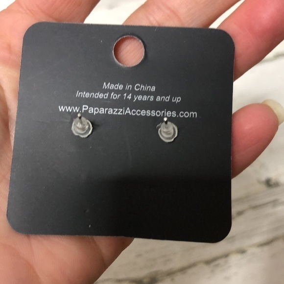 Paparazzi Purple Yellow Statement Stud Earrings New - Picture 3 of 3